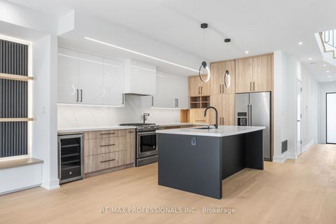 Photo 10 at 84 Twenty Ninth Street, Long Branch, Toronto