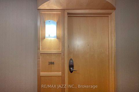 Photo 4 at 208 - 8 Mondeo Drive, Dorset Park, Toronto