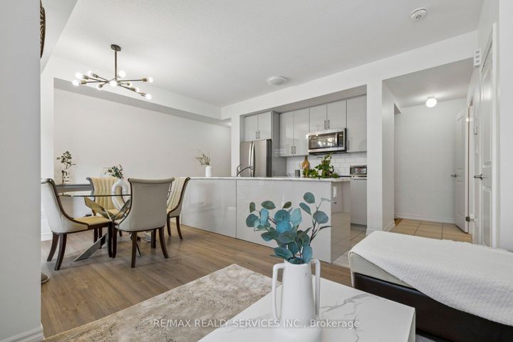 Photo 6 at 2564 Ladyfern Crossing, Duffin Heights, Pickering