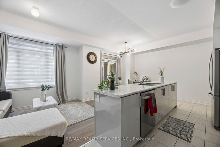 Photo 9 at 2564 Ladyfern Crossing, Duffin Heights, Pickering