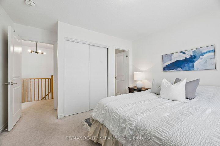 Photo 14 at 2564 Ladyfern Crossing, Duffin Heights, Pickering