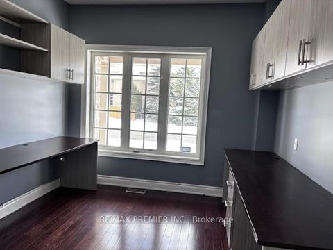 Photo 5 at 462 Worthington Avenue, Oak Ridges Lake Wilcox, Richmond Hill