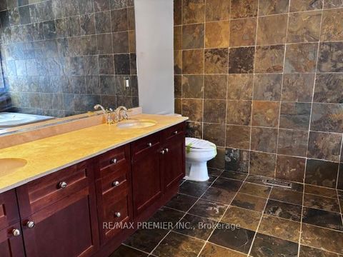 Photo 8 at 462 Worthington Avenue, Oak Ridges Lake Wilcox, Richmond Hill