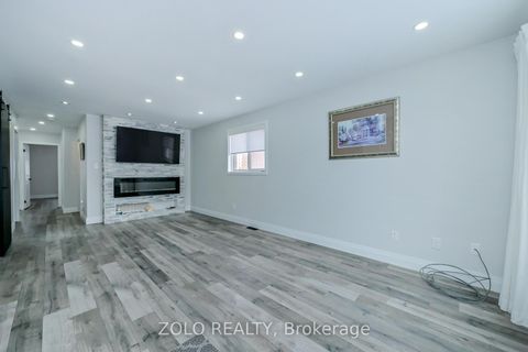 Photo 2 at 10 St. Bruno's Circle, Ardagh, Barrie