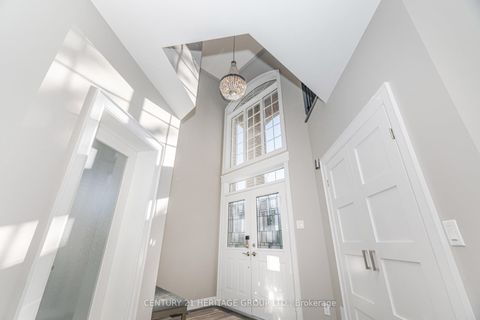 Photo 16 at 6 Vitlor Drive, Oak Ridges, Richmond Hill