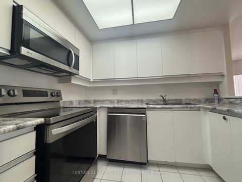 Photo 7 at 1901 - 7 Concorde Place, Don Mills, Toronto