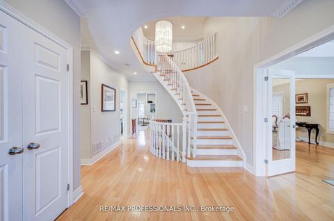 Photo 3 at 4662 Dundas Street W, Humber Valley, Toronto