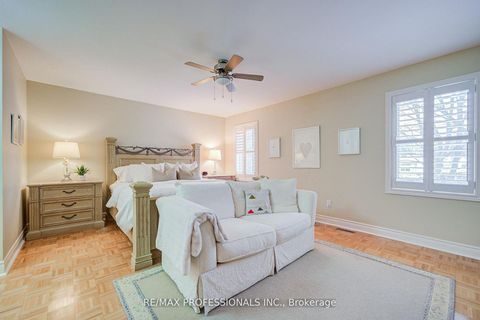 Photo 19 at 4662 Dundas Street W, Humber Valley, Toronto