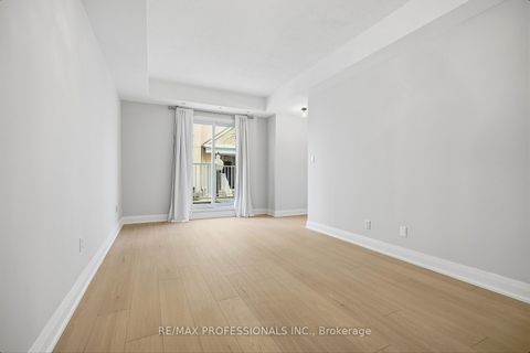 Photo 6 at 579 - 36 Stadium Road, Niagara, Toronto