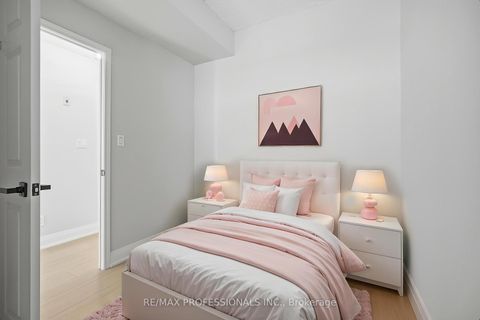 Photo 15 at 579 - 36 Stadium Road, Niagara, Toronto