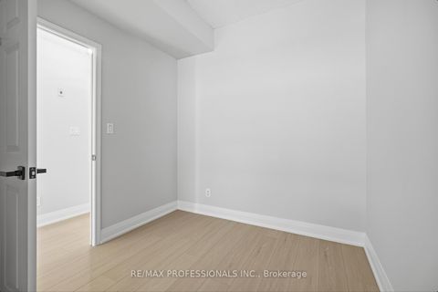 Photo 16 at 579 - 36 Stadium Road, Niagara, Toronto