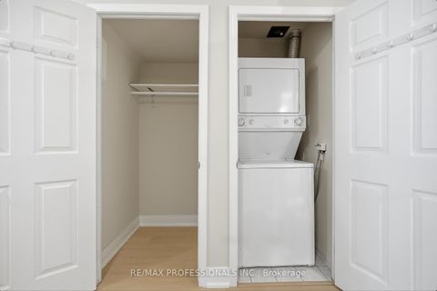 Photo 18 at 579 - 36 Stadium Road, Niagara, Toronto