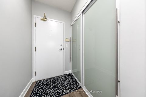 Photo 5 at PH104 - 335 WEBB Drive, City Centre, Mississauga