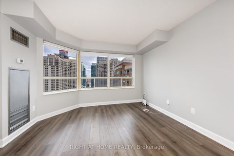 Photo 14 at PH104 - 335 WEBB Drive, City Centre, Mississauga