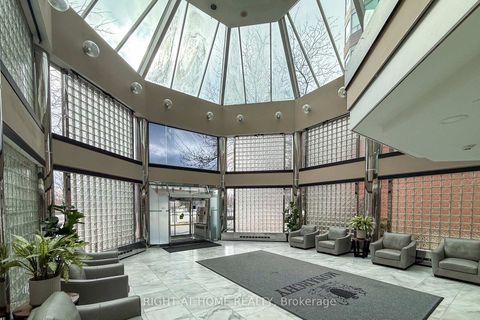 Photo 33 at PH104 - 335 WEBB Drive, City Centre, Mississauga