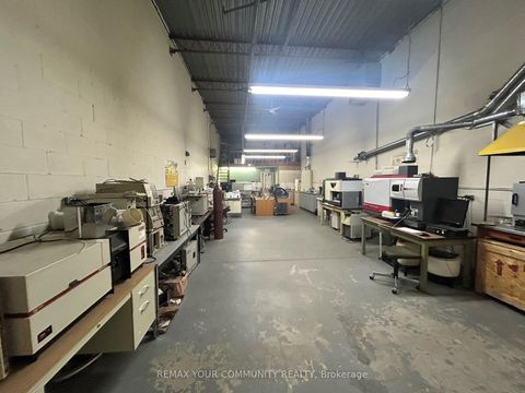 Photo 2 at 3 - 32 Goodmark Place, Clairville, Toronto