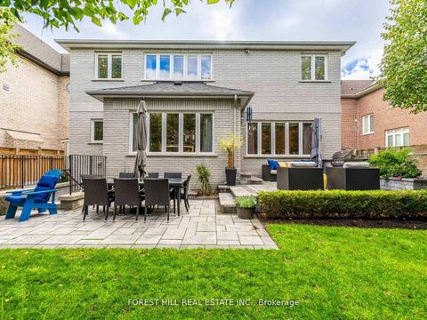 Photo 4 at 16 Northwood Drive, Newtonbrook East, Toronto
