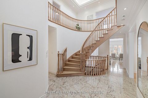 Photo 5 at 16 Northwood Drive, Newtonbrook East, Toronto