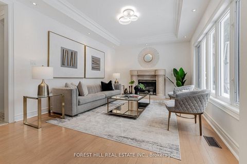 Photo 13 at 16 Northwood Drive, Newtonbrook East, Toronto