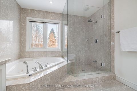 Photo 27 at 16 Northwood Drive, Newtonbrook East, Toronto