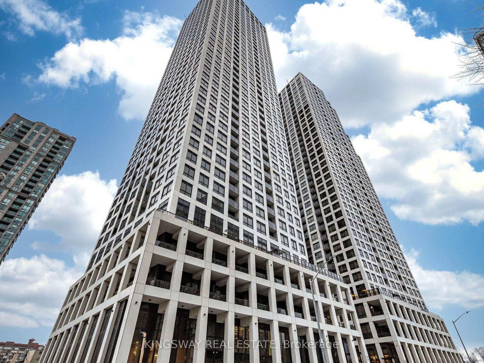 2105 - 30 Elm Drive, City Centre, Mississauga by Loree Meneguzzi Real Estate 2105 - 30 Elm Drive, City Centre, Mississauga