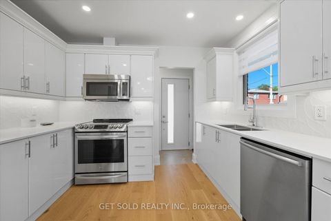 Photo 11 at 74 St Hubert Avenue, East York, Toronto