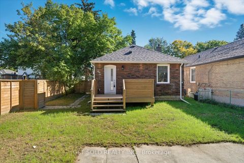 Photo 35 at 74 St Hubert Avenue, East York, Toronto