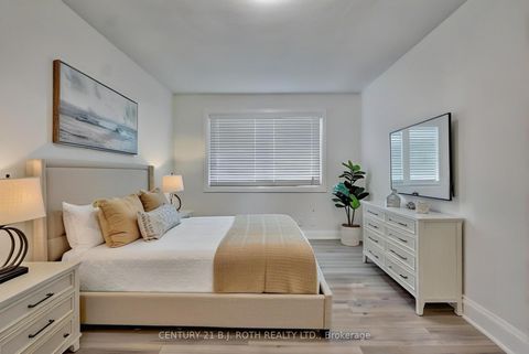 Photo 11 at 16 Gloria Street, Sunnidale, Barrie