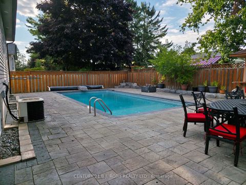 Photo 19 at 16 Gloria Street, Sunnidale, Barrie