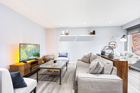 Photo 9 at 117 - 219 Milestone Crescent, Aurora Village, Aurora