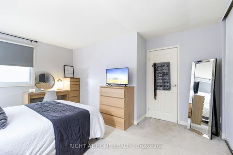 Photo 20 at 117 - 219 Milestone Crescent, Aurora Village, Aurora