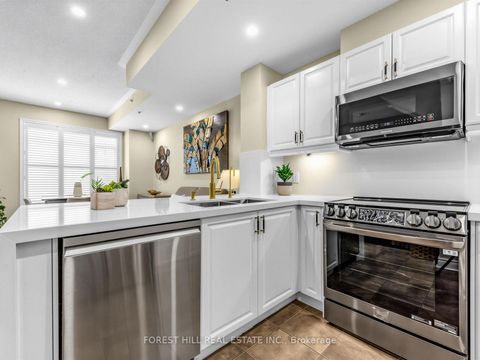 Photo 7 at 51 - 8 Brighton Place, Yorkhill, Vaughan