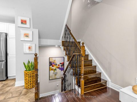 Photo 8 at 51 - 8 Brighton Place, Yorkhill, Vaughan