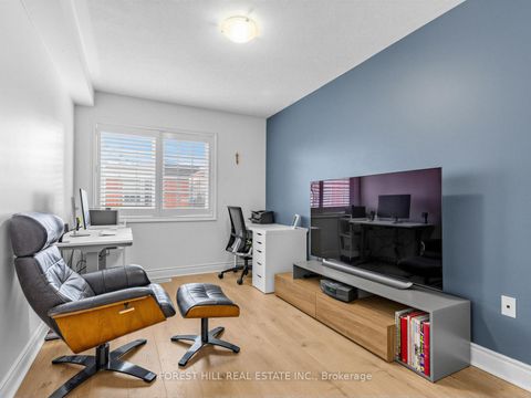 Photo 16 at 51 - 8 Brighton Place, Yorkhill, Vaughan