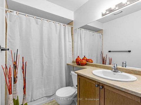 Photo 18 at 51 - 8 Brighton Place, Yorkhill, Vaughan