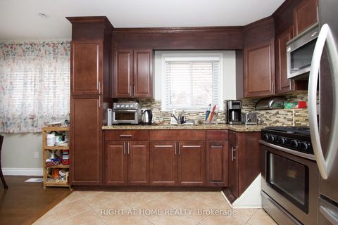 Photo 8 at 22 Sunset Road, Bowmanville, Clarington