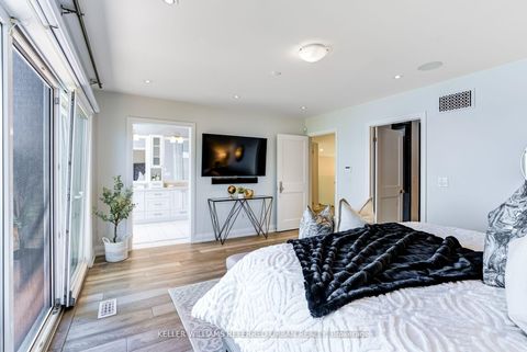 Photo 31 at 399 Lake Promenade, Long Branch, Toronto