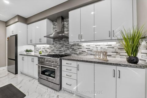 Photo 14 at 46 Wamsley Crescent, Newcastle, Clarington