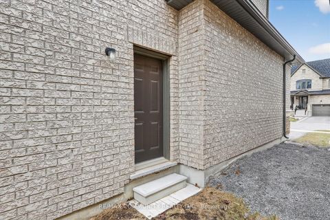 Photo 34 at 46 Wamsley Crescent, Newcastle, Clarington