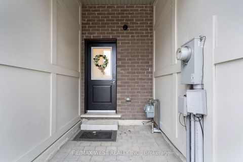 Photo 35 at 8208 Pine Valley Drive, East Woodbridge, Vaughan