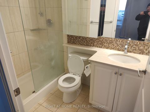 Photo 3 at 701 - 9245 Jane Street, Maple, Vaughan