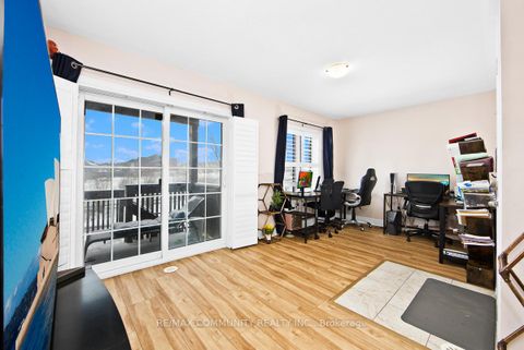 Photo 18 at 2462 Bromus Path, Windfields, Oshawa