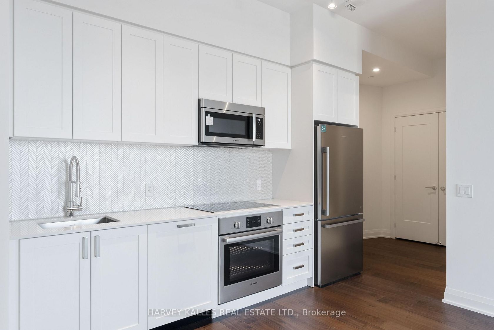 707 - 293 The Kingsway, Humber Valley, Toronto 