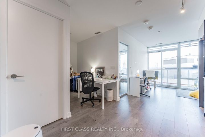Photo 3 at 1602 - 18 Maitland Terrace, Yonge Corridor, Toronto