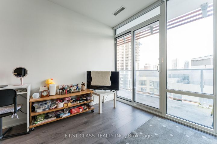 Photo 5 at 1602 - 18 Maitland Terrace, Yonge Corridor, Toronto