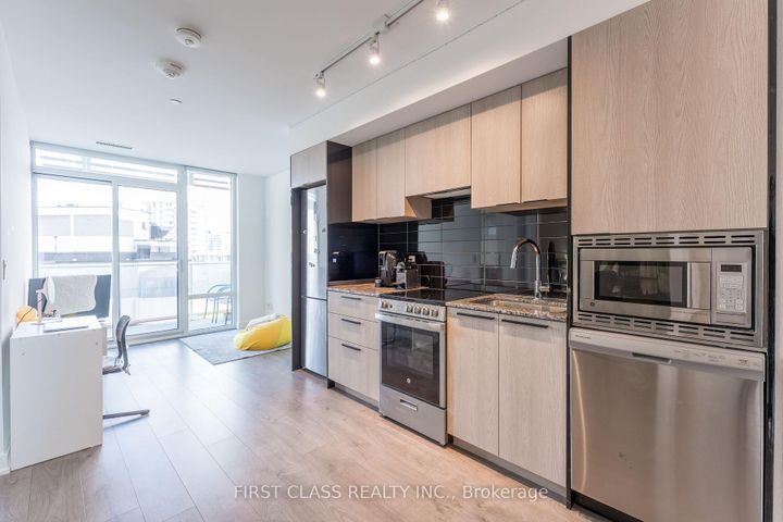 Photo 8 at 1602 - 18 Maitland Terrace, Yonge Corridor, Toronto