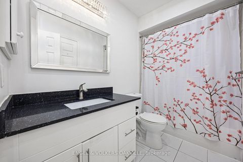 Photo 19 at 10 Crieff Avenue, Maple, Vaughan