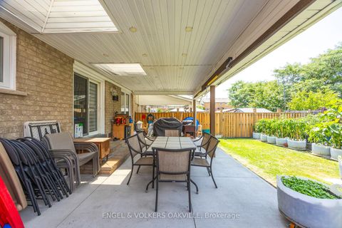 Photo 37 at 10 Crieff Avenue, Maple, Vaughan