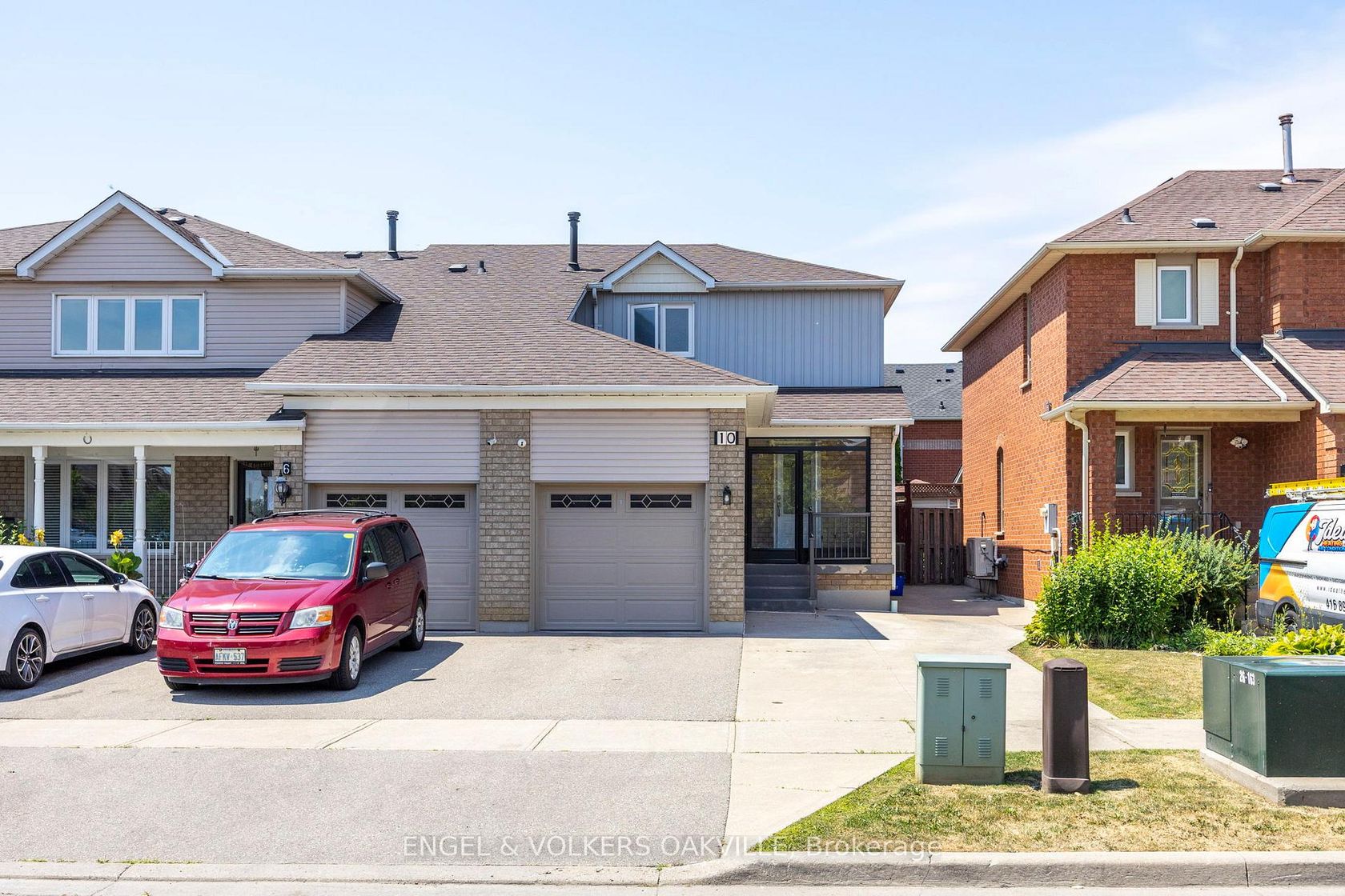10 Crieff Avenue, Maple, Vaughan 