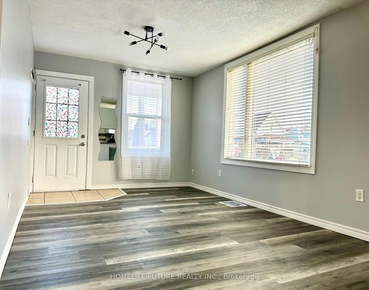 Photo 3 at 117 Harmony Avenue, Homeside, Hamilton